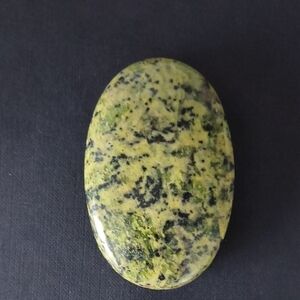 Large Green Serpentine Palm Stone
